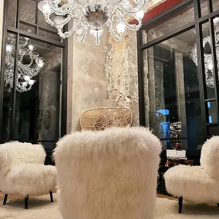 Otel La Folie Douce 4*