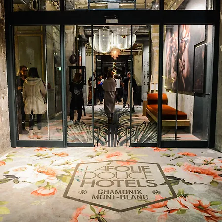 Ξενοδοχείο La Folie Douce 4*